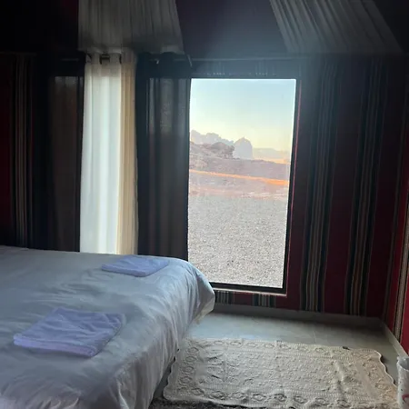 Rum Island Luxury Camp & Bubbles Hotel Wadi Rum Esterno foto