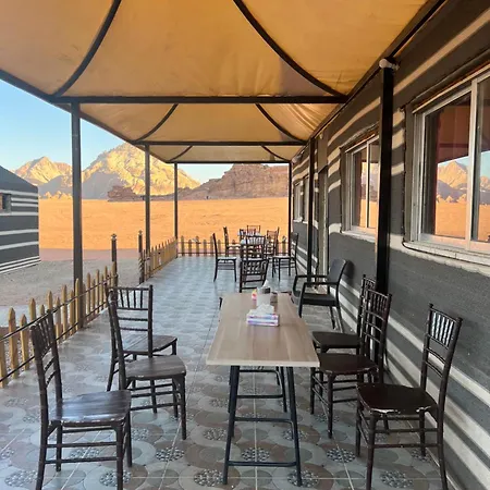 Rum Island Luxury Camp & Bubbles Hotel Wadi Rum Esterno foto