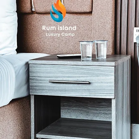 Rum Island Luxury Camp & Bubbles Hotel Wadi Rum Esterno foto