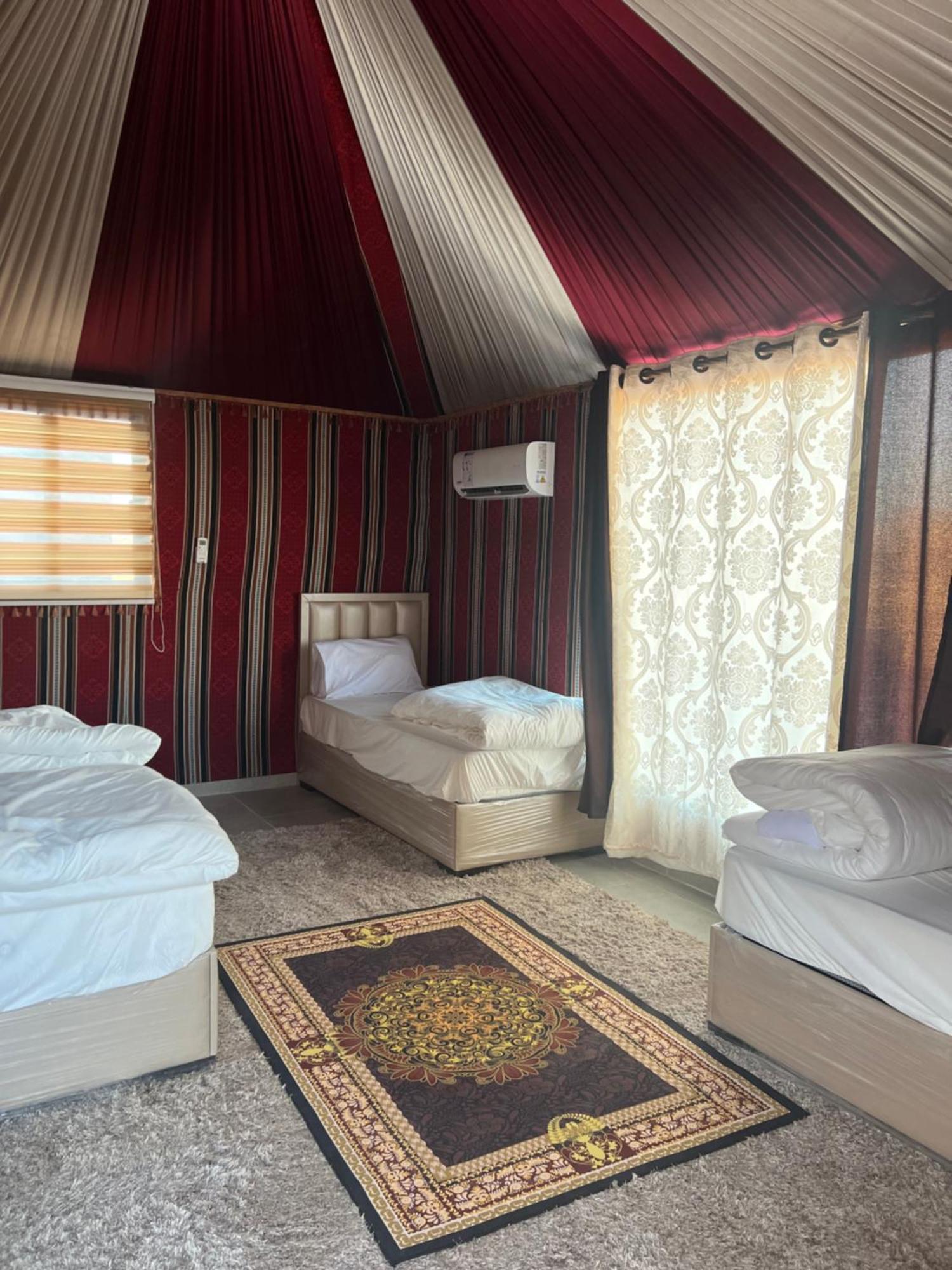 Island Luxury Camp & Bubbles Glamping