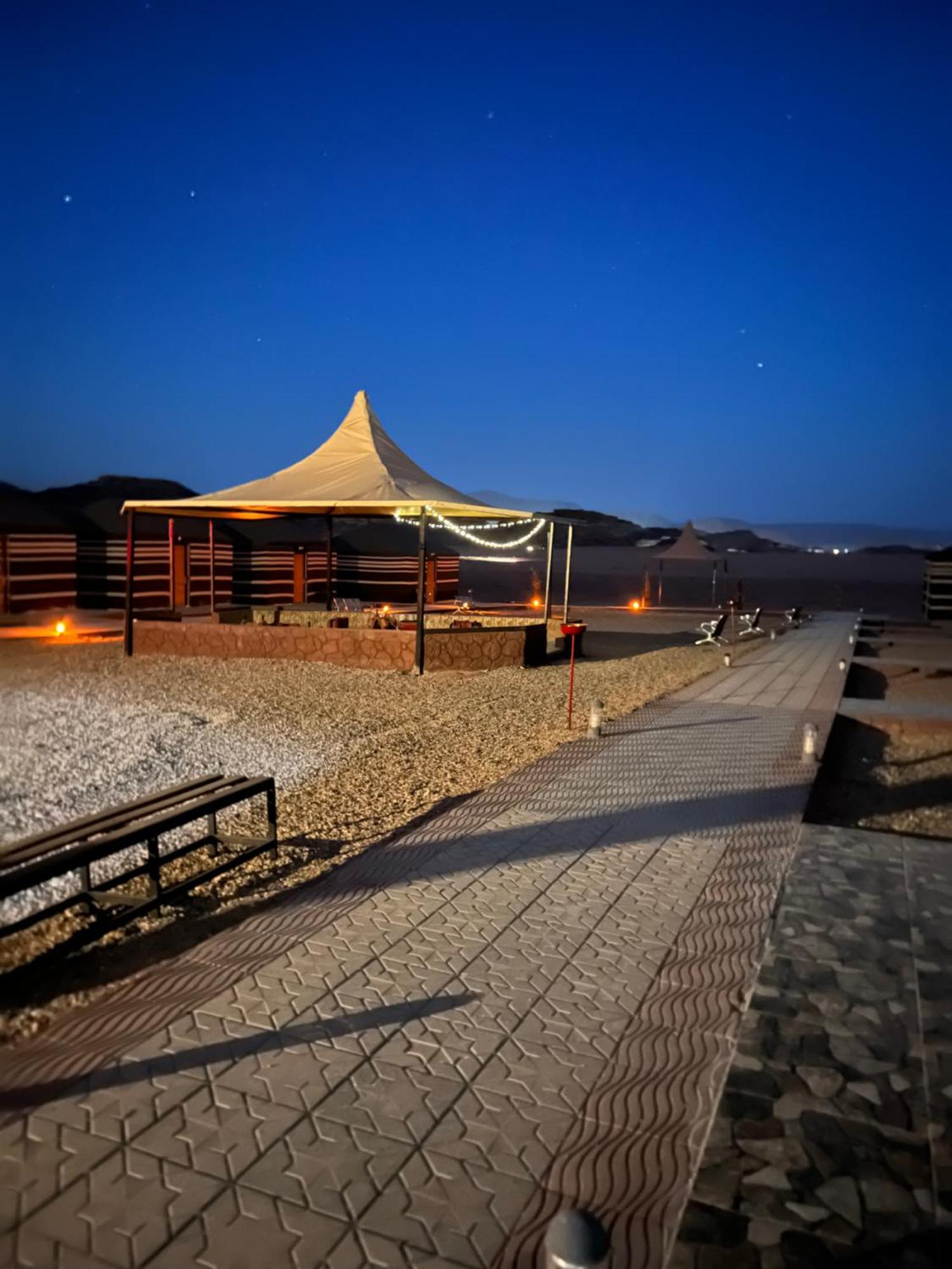 Island Luxury Camp & Bubbles Glamping Wadi Rum