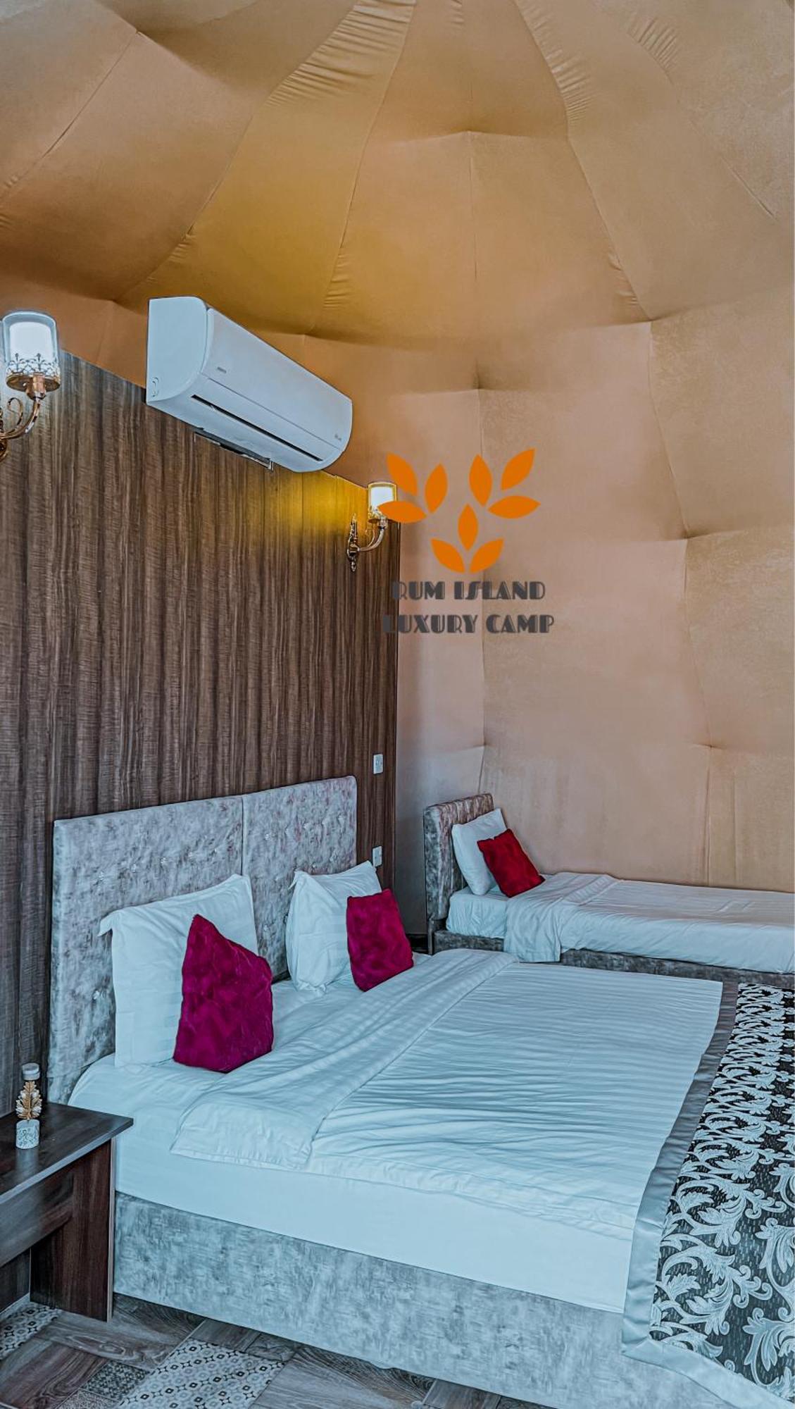 Island Luxury Camp & Bubbles Glamping