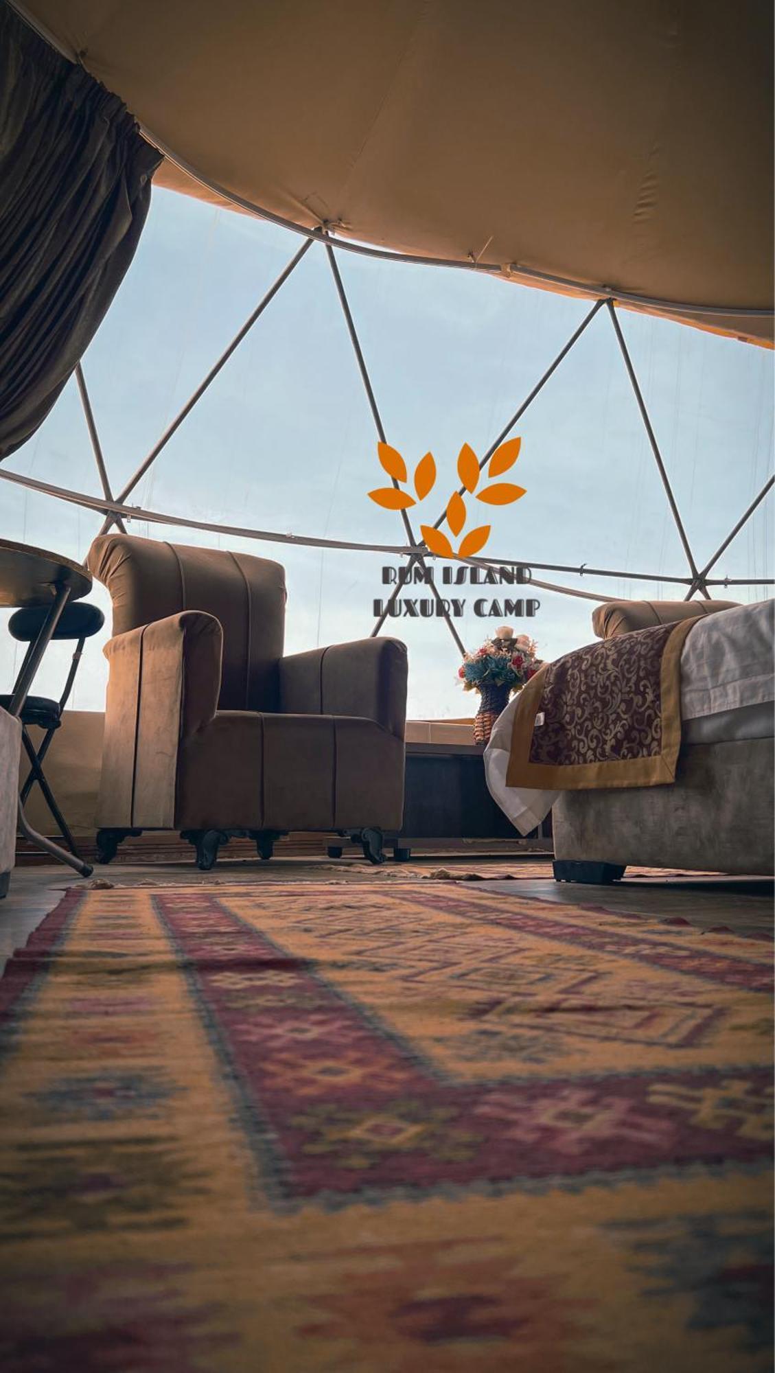 Island Luxury Camp & Bubbles Glamping 5*
