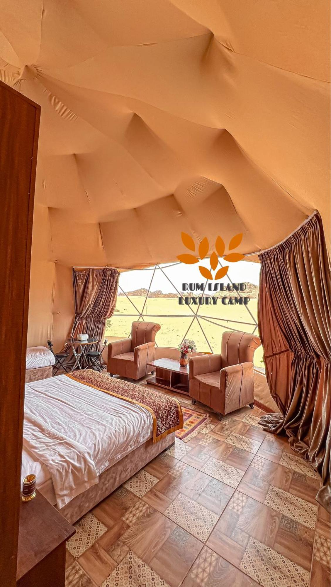 Island Luxury Camp & Bubbles Glamping